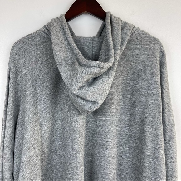 𝅺Levi’s Women’s Crop Boxy Fit LOGO Hoodie Sweatshirt Size XL - Picture 6 of 9